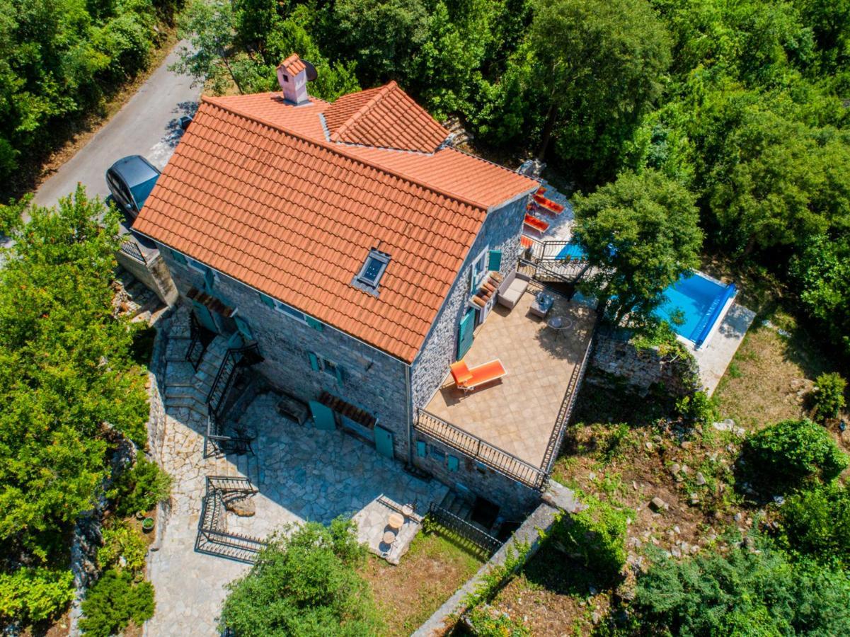 Villa Toscana With A Pool Tivat Extérieur photo