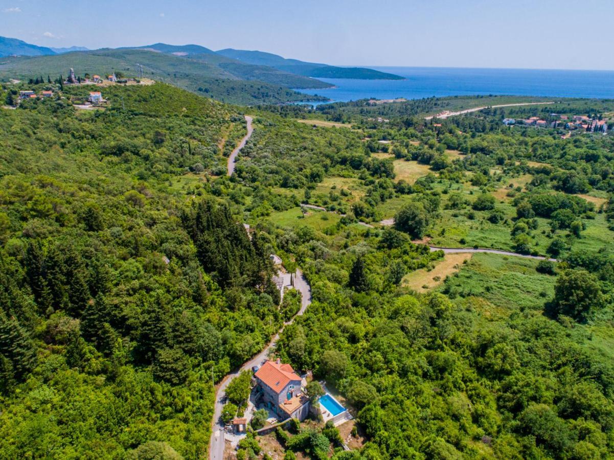 Villa Toscana With A Pool Tivat Extérieur photo