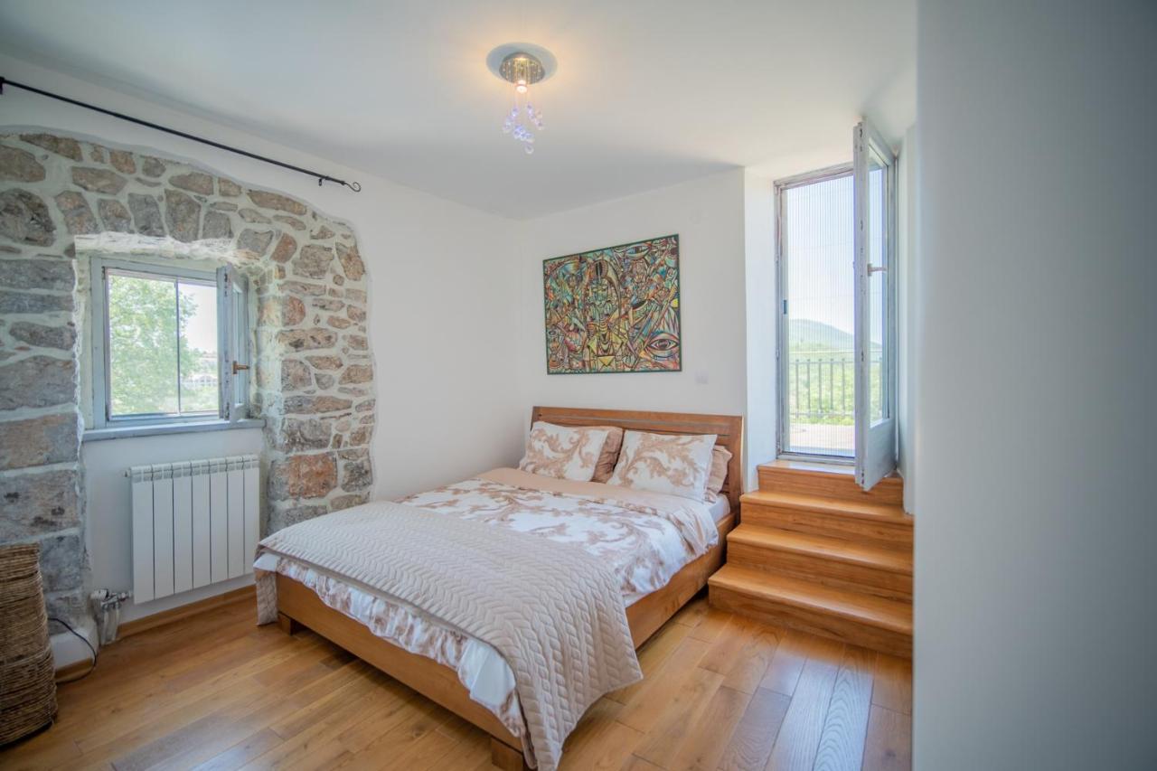 Villa Toscana With A Pool Tivat Extérieur photo