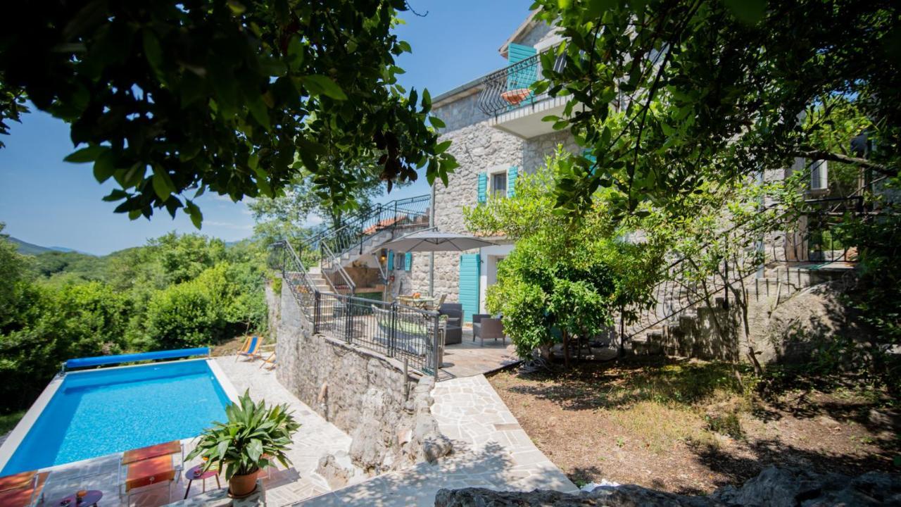 Villa Toscana With A Pool Tivat Extérieur photo