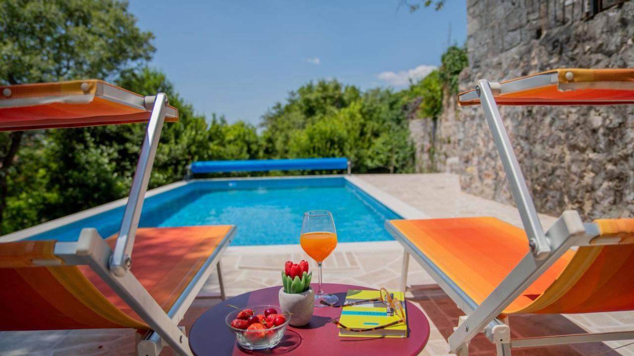 Villa Toscana With A Pool Tivat Extérieur photo