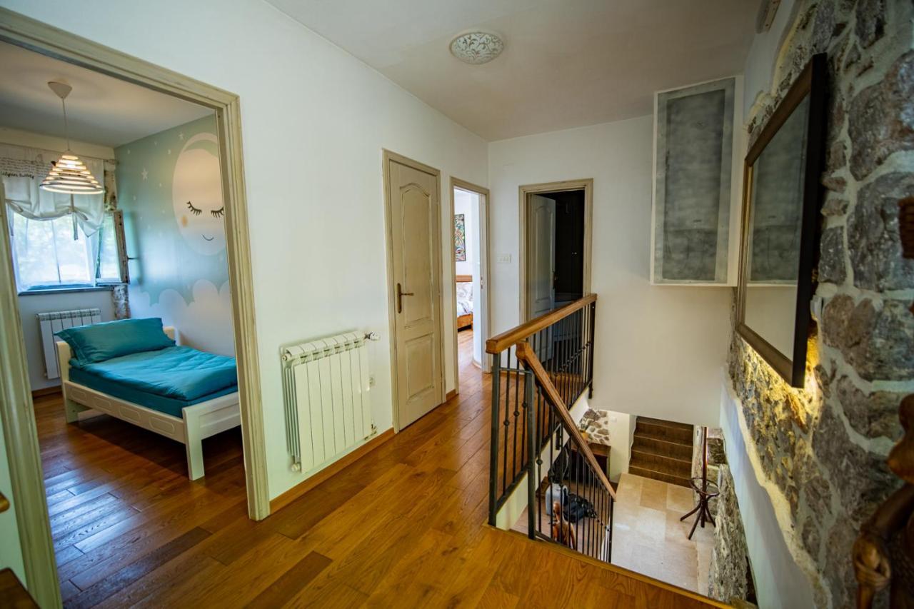 Villa Toscana With A Pool Tivat Extérieur photo